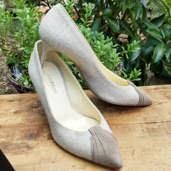 Sarah Flint Shoes - Sarah Flint Oatmeal Wool & Suede Pumps 38.5 EUC